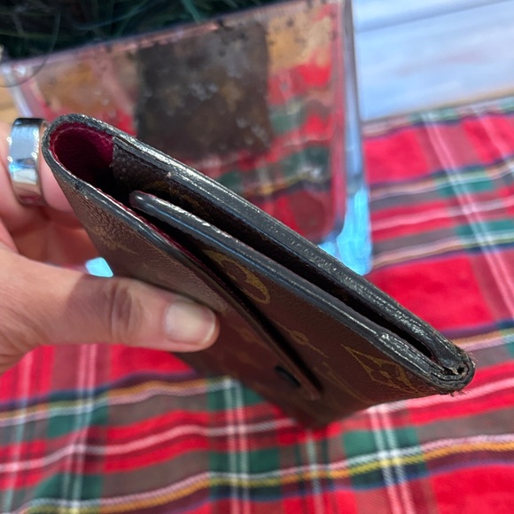 Authentic Louis Vuitton Josephine Wallet - Picture 5 of 11